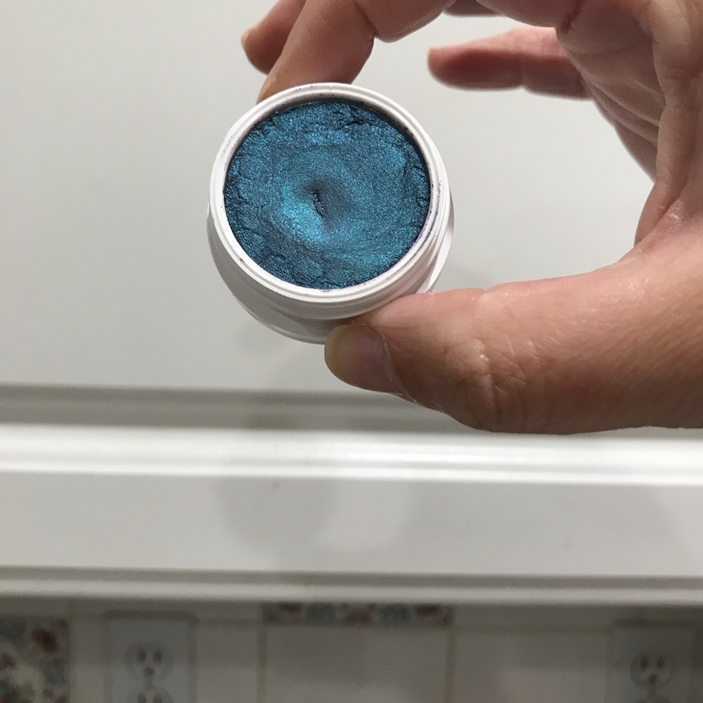 Colourpop Super Shock Shadows - Picture 3 of 6